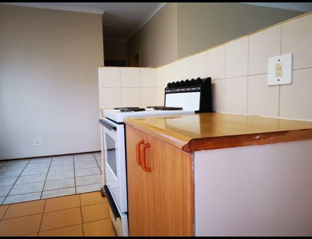 2 BEDROOM HOUSE SOLD IN HESTEAPARK